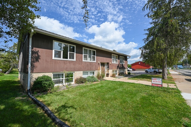 Photo - Tremont Apartments