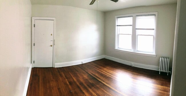 Building Photo - 203 N Plum St Unit 4