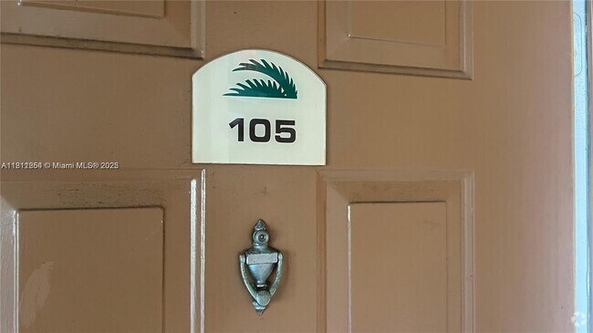 Building Photo - 200 Palm Cir W Unit 105 Rental