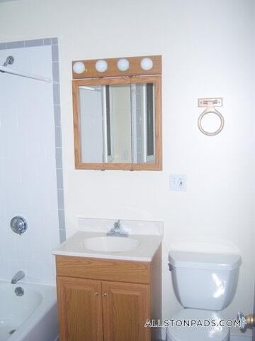 Photo - 33 Highgate St Unit 7