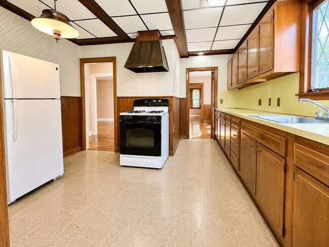 51 Alma Ave Unit 1