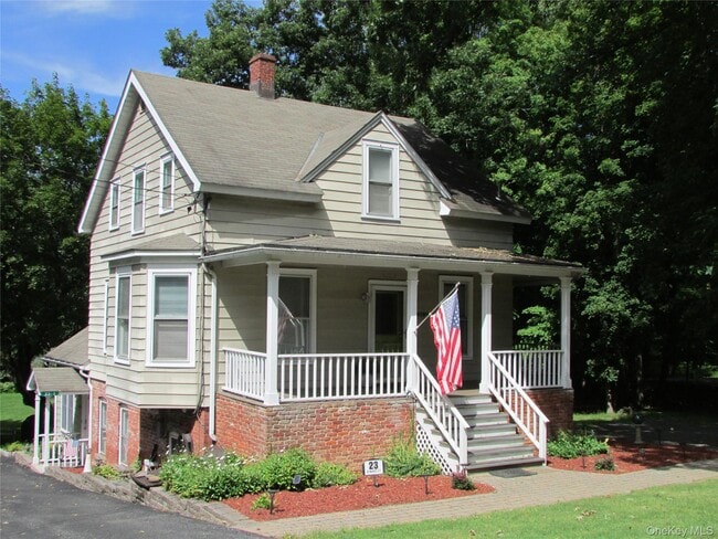 Building Photo - 23 Howard St Unit 23-2