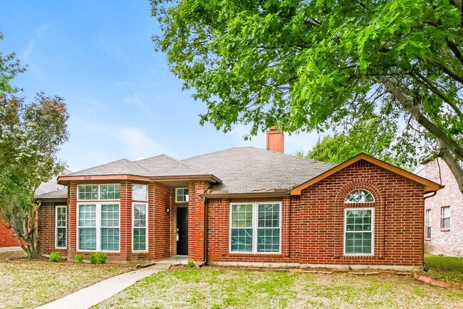 Photo - 7026 Lo Chalmers Ln