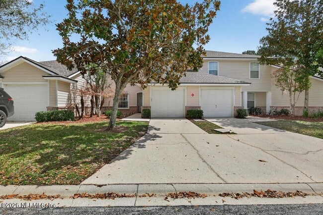 Photo - 805 Old Bridge Rd