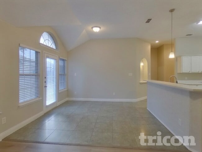 Photo - 3912 Cannonwood Dr