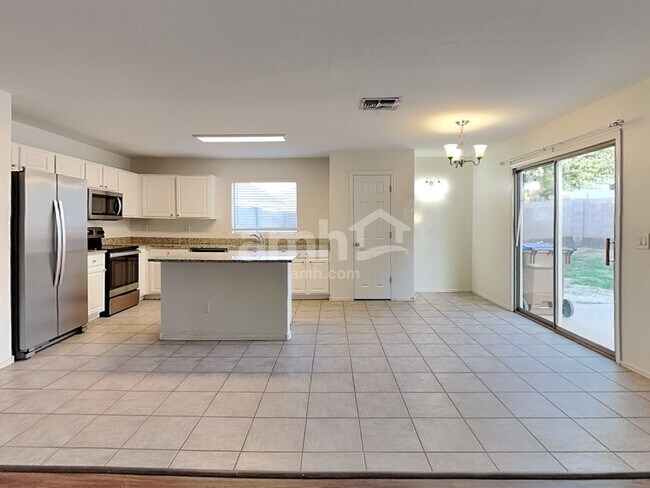 Photo - 33268 N Windmill Run