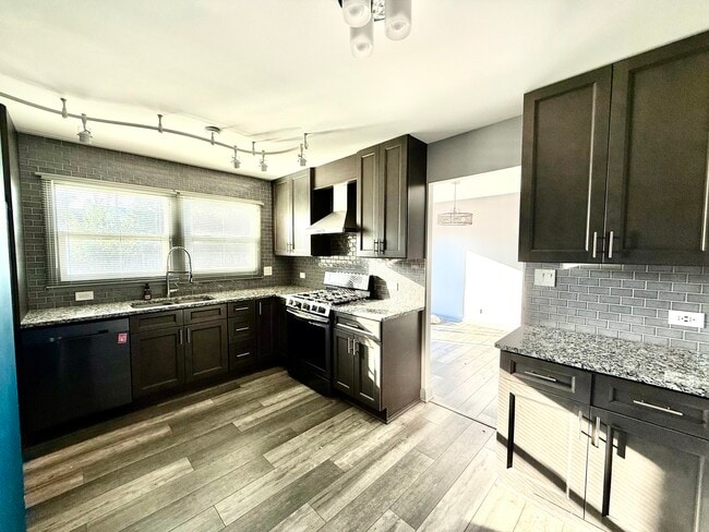 Photo - 1011 Aspen Dr