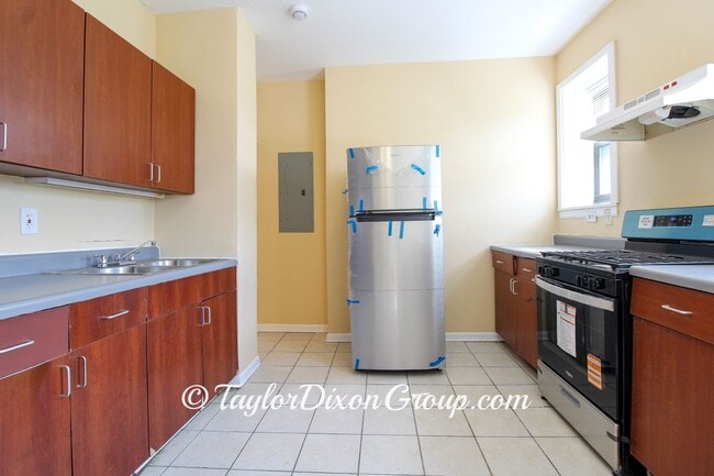Photo - 4035 W Gladys Ave Unit 2N