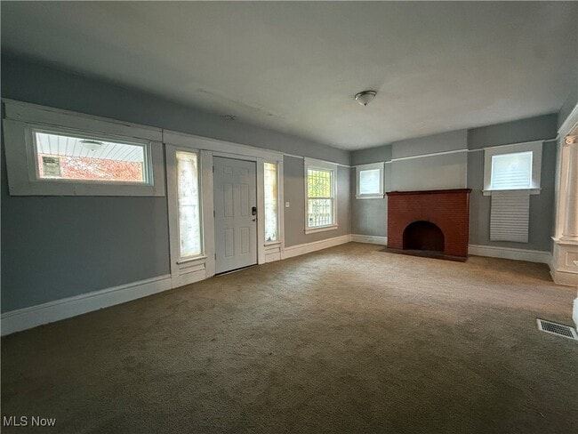 Photo - 7608 Lawnview Ave Apartamento Unidad 1