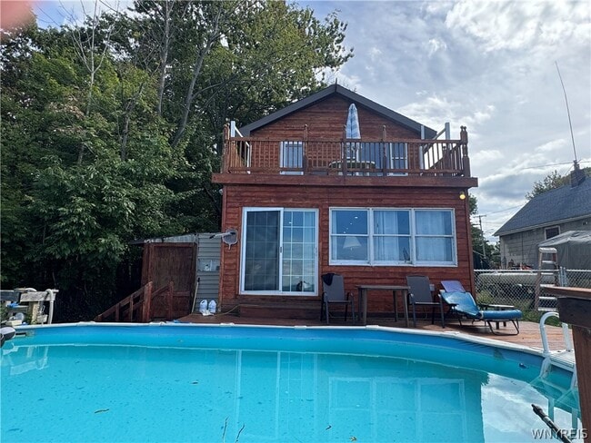 6474 Hamilton Dr