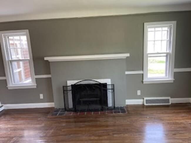 Photo - 3 bed 1 bath bungelow in Harper Woods with attached garage and basement