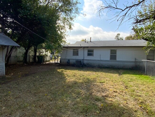 Photo - 2919 NW 20th St Unit 2919 NW 20th St.