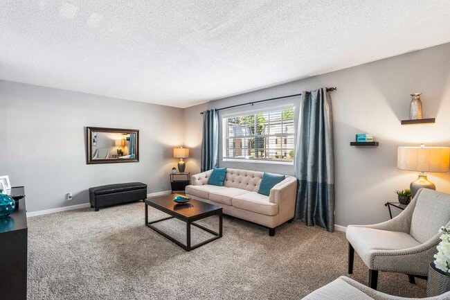 Living room - Chapel Tower - Students save up to 10%! Apartments