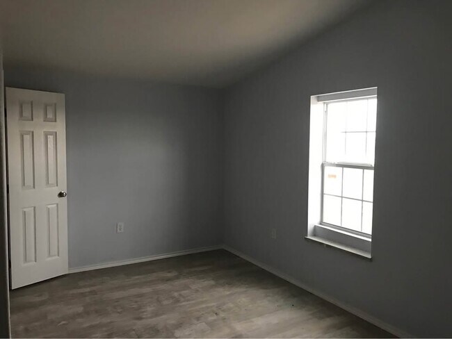 Photo - 25670 Brushline Rd