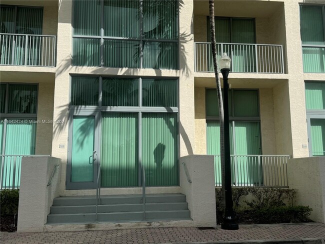 Photo - 140 S Dixie Hwy Condo Unit #TH102