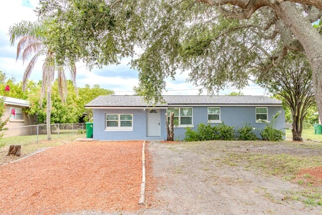 Photo - 217 Betty Ave