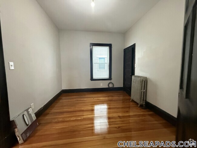 Building Photo - 107 Marlborough St Unit 1 Rental