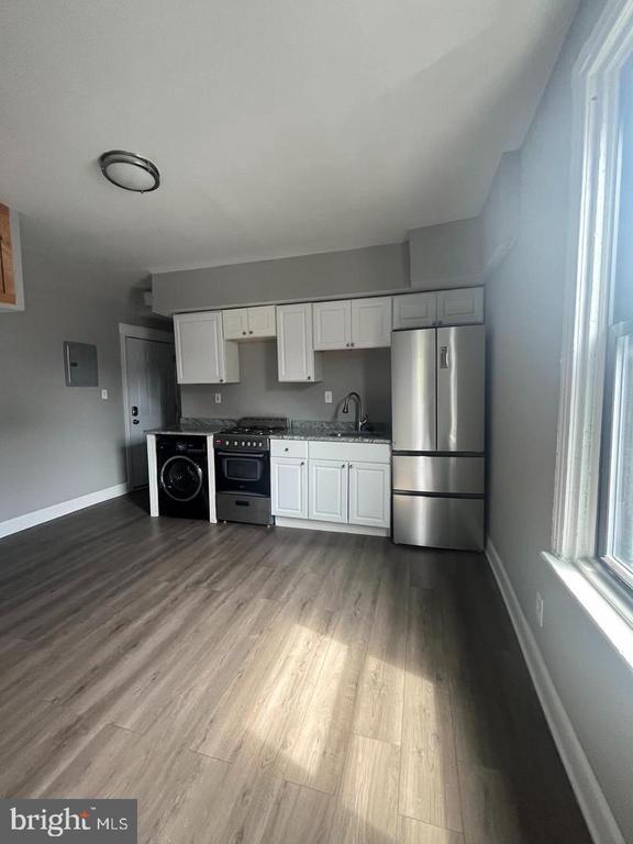 Building Photo - 119 W Susquehanna Ave Unit C