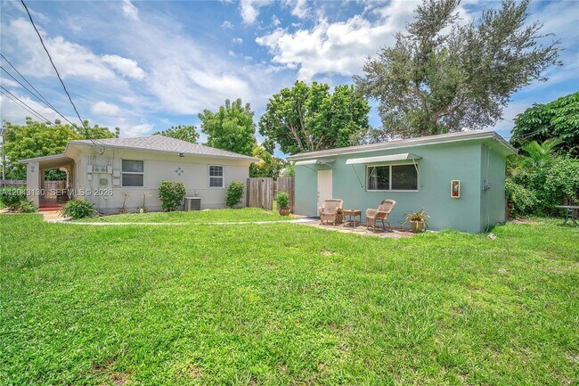 261 SW 15th St Unidad 3