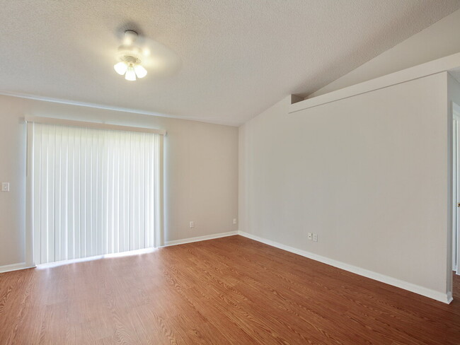 Photo - 11838 Foxglove Dr