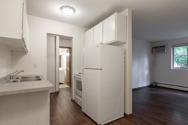 Photo - 2626 Fremont Ave S