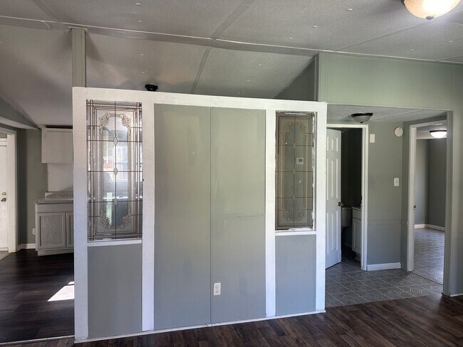 Photo - 61 Daniel Dr