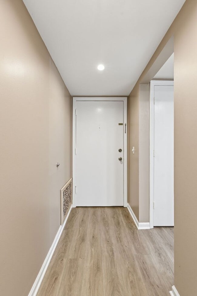 Photo - Updated condo in the heart of Green Hills!
