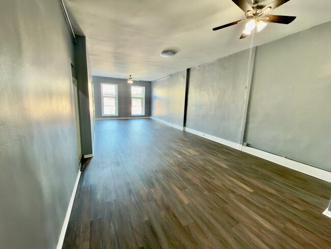 Photo - 1549 W Chicago Ave Unidad FL 2