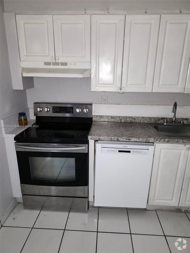 Building Photo - 5100 SW 41st St Unit 316 Rental