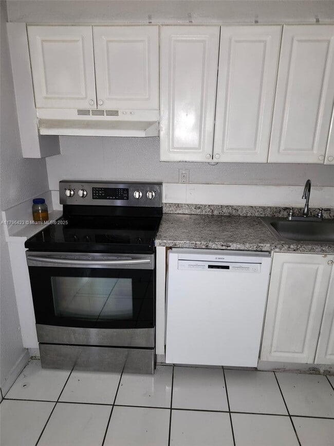 Building Photo - 5100 SW 41st St Unit 316 Rental