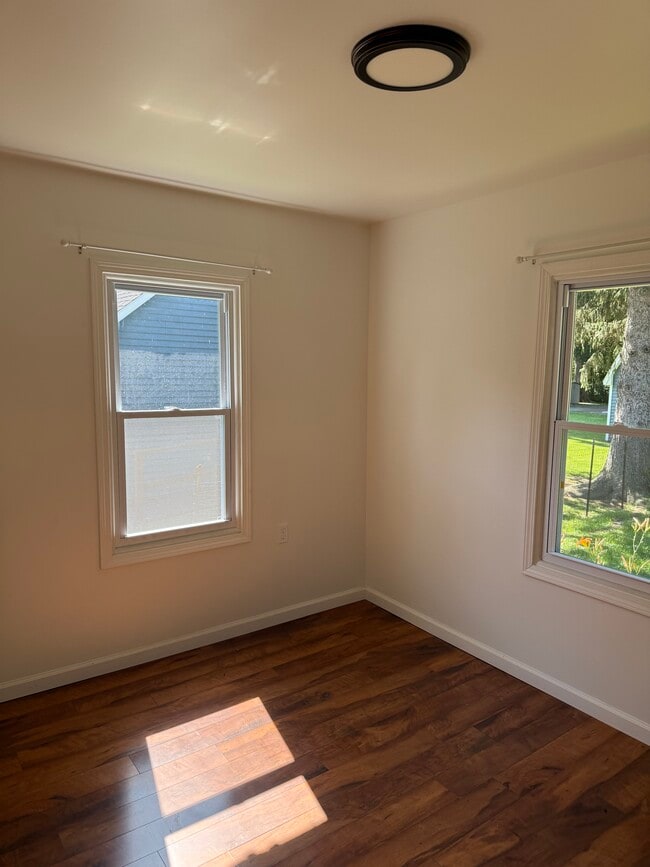 Photo - 34 E Lamoka Ave