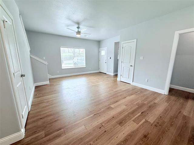 Photo - 986 S 6th Ave