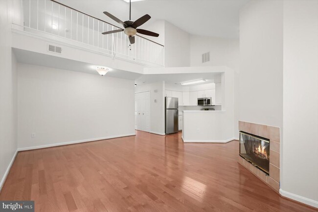 Photo - 7758 Mayfair Cir Unit B