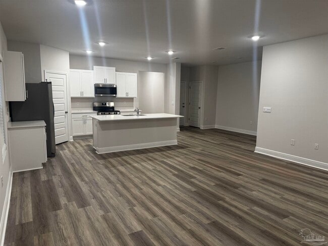 Photo - 8057 Fir Tree Dr