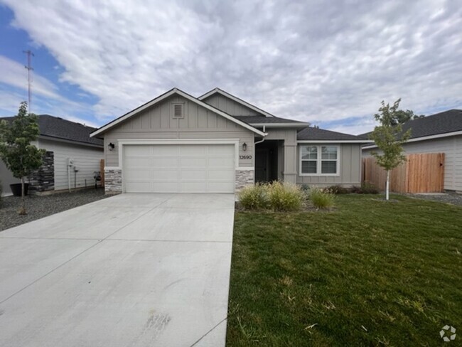 Building Photo - Comfort and Luxury Single Family Home