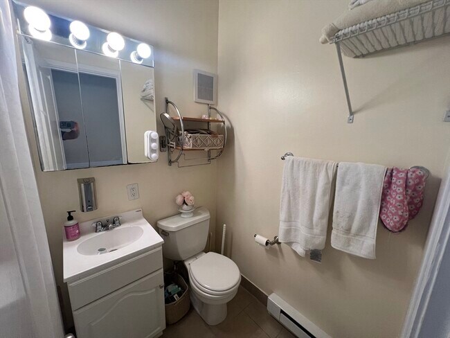 Photo - 12 Stoneholm St Unidad 617