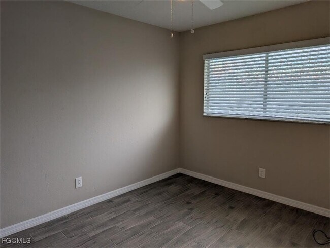 Photo - 3705 SE 9th Pl Unidad 3