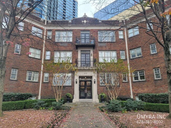 Building Photo - 908 Juniper St NE Unit 106