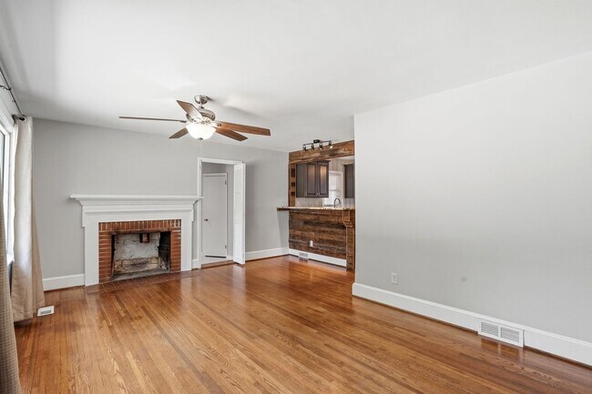 Photo - Move-in Ready 3 Bedroom Ranch Home in Eastway Park