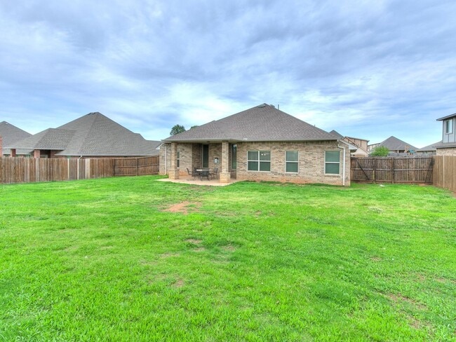 Photo - 4817 Arbuckle Dr