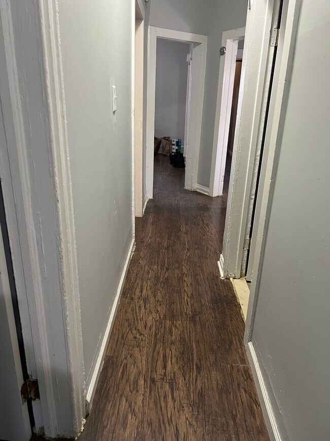 Hallway - 15 William St Unit #1