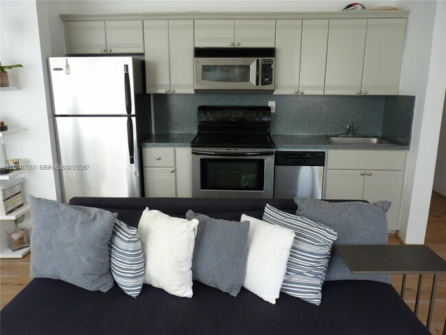 Photo - 820 Euclid Ave Unit 204