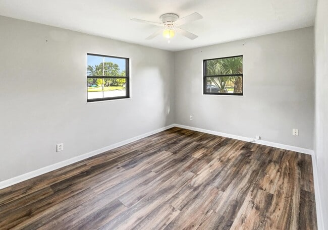 216 Blairmore Blvd