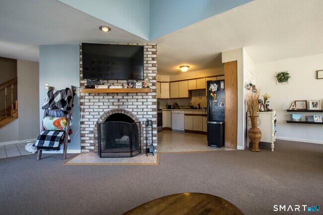 15 B Thistle Way Unit D