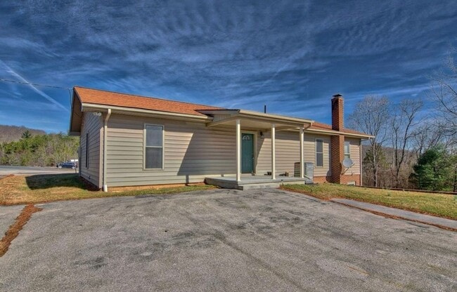 Photo - 3089 Pandapas Pond Rd Unit 3089 Pandapas Pond 1