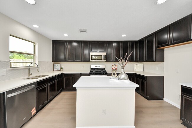 Photo - 21318 Pine Monte Ridge Ln