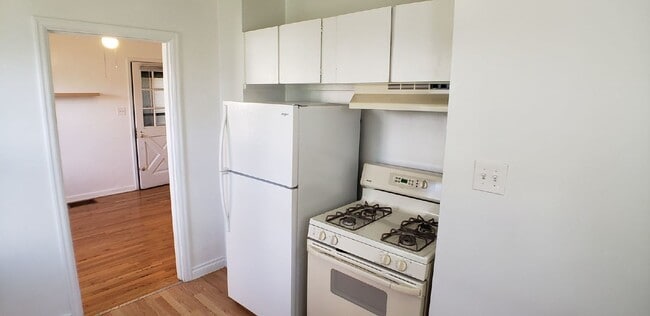 Photo - 2135 S Grant St