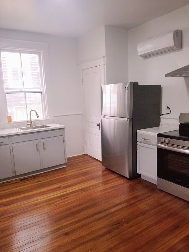 Photo - 1808 Rivermont Ave Unit Apt A