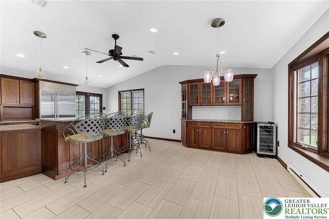 Photo - 6404 Fir Rd
