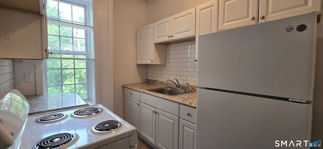 Photo - 221 Broadway Unit 3